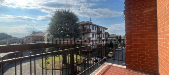 3 bedrooms Apartment in Turin, Italy No. 280639 7