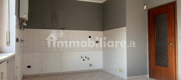 3 bedrooms Apartment in Turin, Italy No. 280639 4