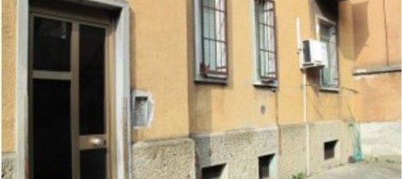 2-salle Appartement à Baranzate, Italy No. 187502 16