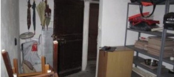 2-salle Appartement à Baranzate, Italy No. 187502 10