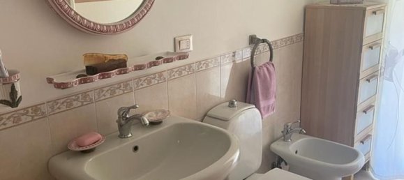 8 rooms House in Carrara, Italy No. 131525 13