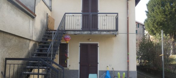 6 rooms House in Esino Lario, Italy No. 86075 7