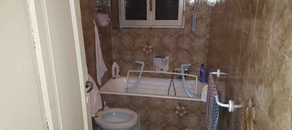 6 rooms House in Esino Lario, Italy No. 86075 4