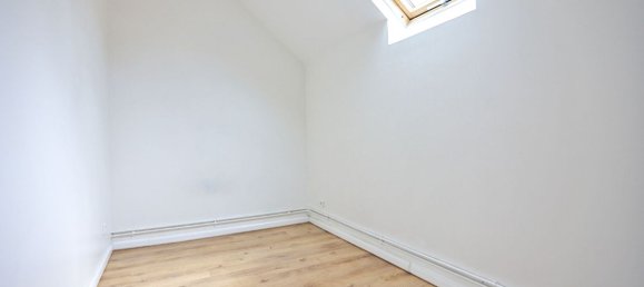 2 bedrooms Apartment in Saint-Germain-de-la-Grange, France No. 168187 3