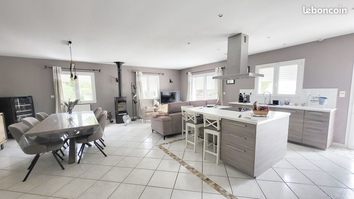 3 bedrooms Villa in Limoux, France No. 338748