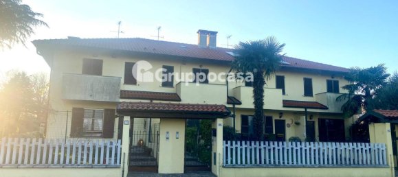4 rooms House in Robecco sul Naviglio, Italy No. 89037 15
