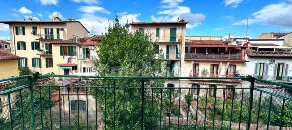 3 Schlafzimmer Wohnung in Florence, Italy, Nr. 184699 4