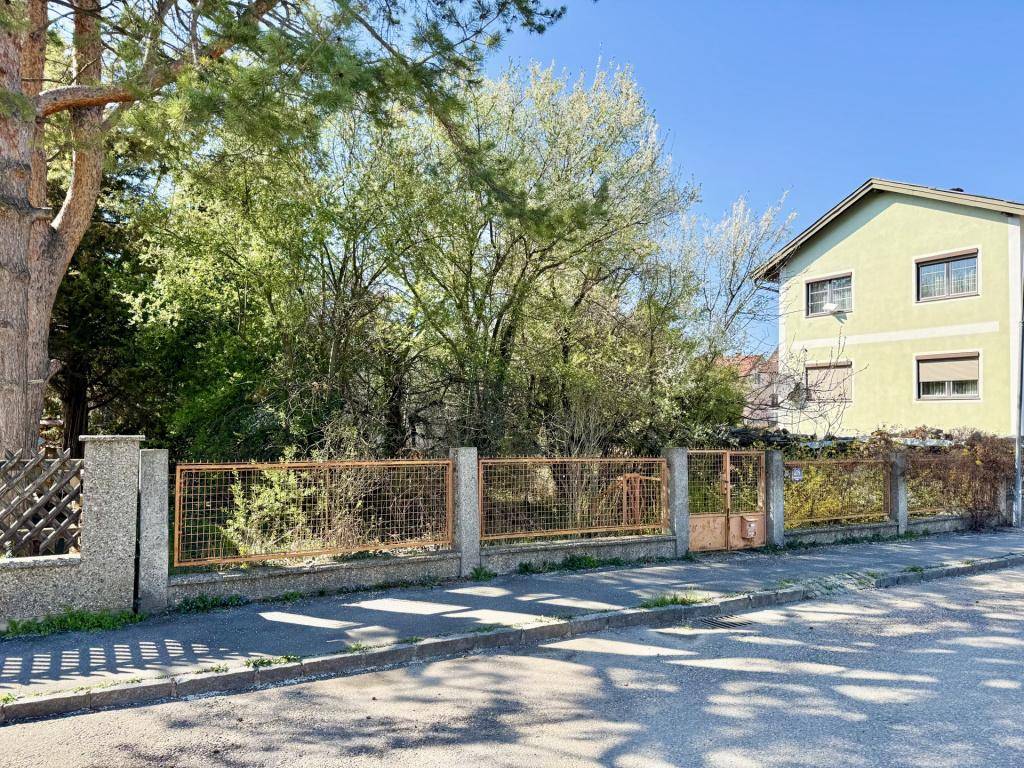 843m² Land in Korneuburg, Austria No. 167163