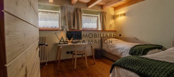 2 bedrooms Villa in Ayas, Italy No. 340603 9