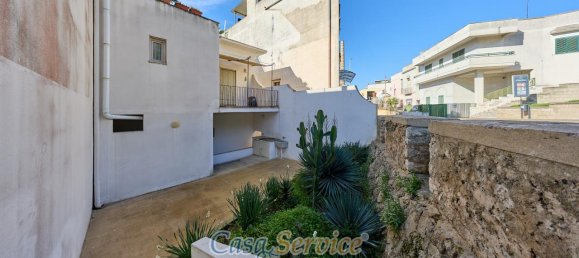 Apartamento de 3 habitaciónes en Matino, Italy No. 232381 4