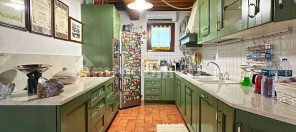 Villa de 5 dormitorios en San Possidonio, Italy No. 59996 29