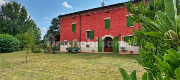 Villa de 5 dormitorios en San Possidonio, Italy No. 59996 4