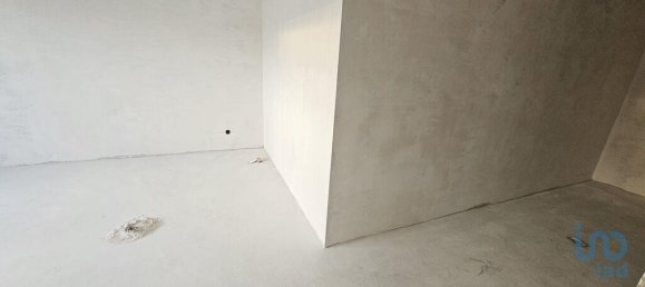 Земельный участок 333м² в Алмада, Португалия № 122408 3