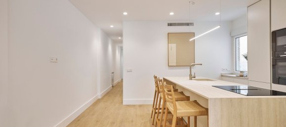 3 bedrooms Apartment in Madrid, Spain No. 122525 9