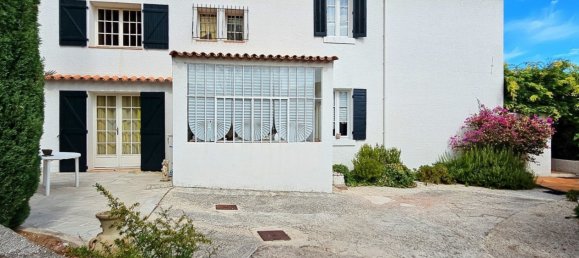 6 bedrooms Villa in La Valette-du-Var, France No. 352293 2