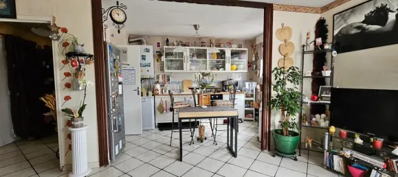 Квартира с 2 спальнями в Сент-Этьен, Франция № 348218 4