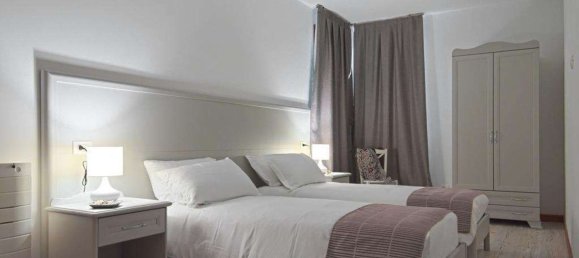 9 rooms Apartment in Venice, Italy No. 20318 3