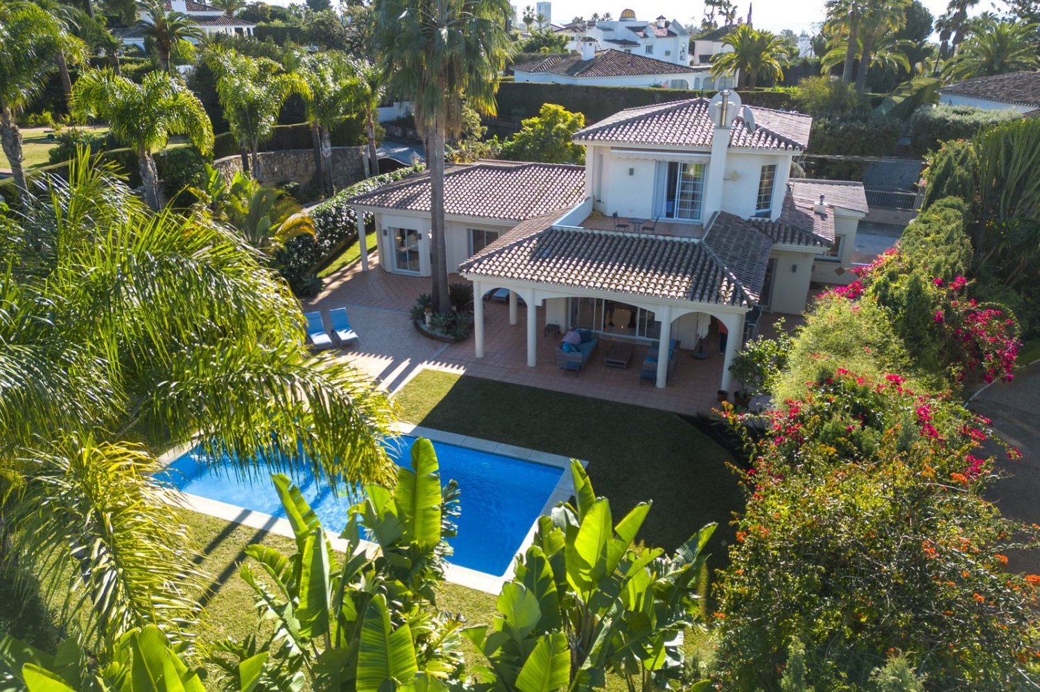 5 bedrooms Villa in Marbella, Spain No. 142167