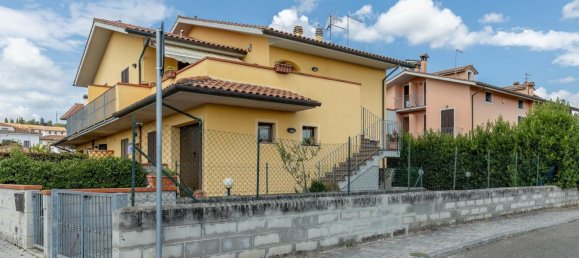 Apartamento de 3 habitaciónes en Terricciola, Italy No. 297458 16