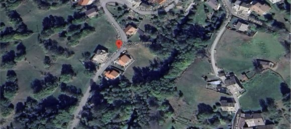 5 rooms Apartment in Roure, Italy No. 212072 4