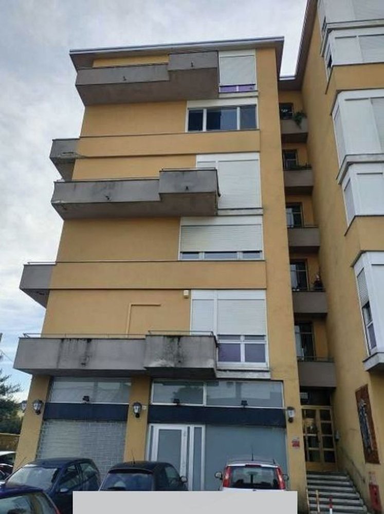 3-Zimmer Wohnung in Cardano al Campo, Italy, Nr. 3151