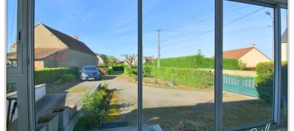 4 chambres Maison de ville à Châteaumeillant, France No. 69663 38