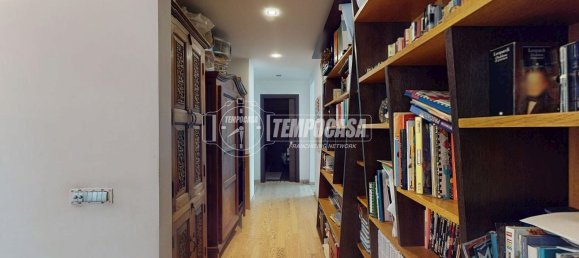 4-salle Appartement à Bari, Italy No. 301887 5