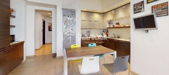 4-salle Appartement à Bari, Italy No. 301887 20