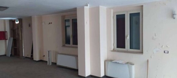 Коммерческая недвижимость 3106м² в Терме Вильяторе, Италия № 284777 9