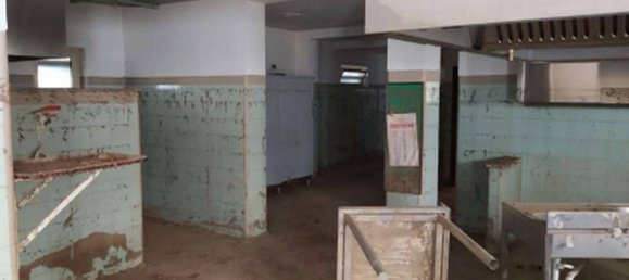 Коммерческая недвижимость 3106м² в Терме Вильяторе, Италия № 284777 3