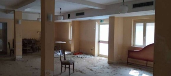 Коммерческая недвижимость 3106м² в Терме Вильяторе, Италия № 284777 2