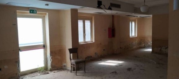 Коммерческая недвижимость 3106м² в Терме Вильяторе, Италия № 284777 14