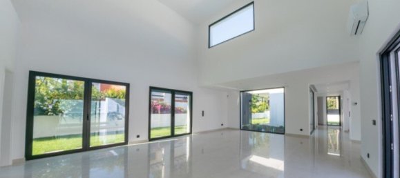 4 Schlafzimmer Villa in Seixal, Portugal, Nr. 136547 19