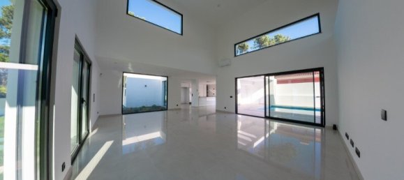 4 Schlafzimmer Villa in Seixal, Portugal, Nr. 136547 49