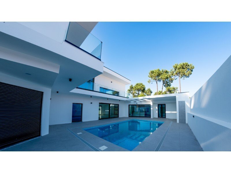 4 Schlafzimmer Villa in Seixal, Portugal, Nr. 136547