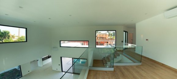 4 Schlafzimmer Villa in Seixal, Portugal, Nr. 136547 30