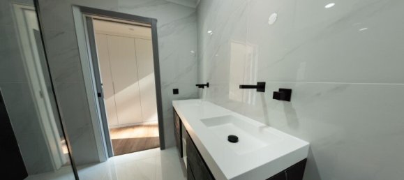 4 Schlafzimmer Villa in Seixal, Portugal, Nr. 136547 44