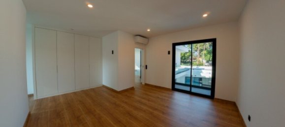 4 Schlafzimmer Villa in Seixal, Portugal, Nr. 136547 5