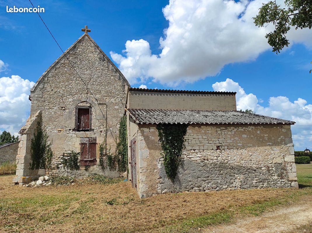 Estúdio em Civray, France N.º 95258