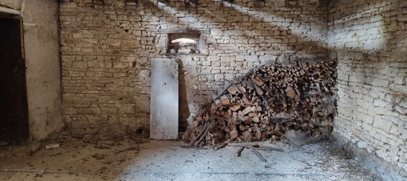 Estúdio em Civray, France N.º 95258 9