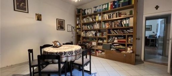 Casa de 4 habitaciónes en Lastra a Signa, Italy No. 29099 10