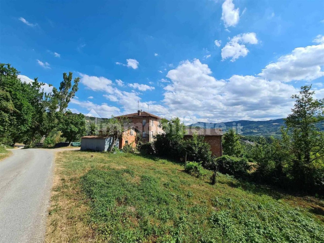 8 bedrooms House in Prignano sulla Secchia, Italy No. 222403