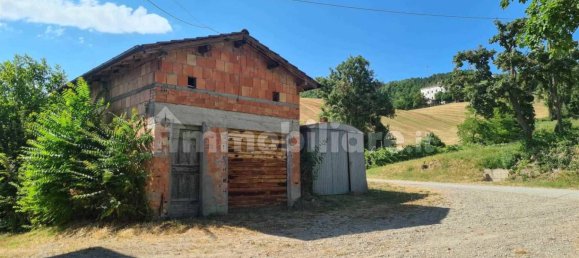 8 bedrooms House in Prignano sulla Secchia, Italy No. 222403 6