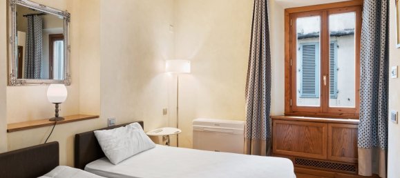 4 rooms Apartment in Florence, Italy No. 290815 11