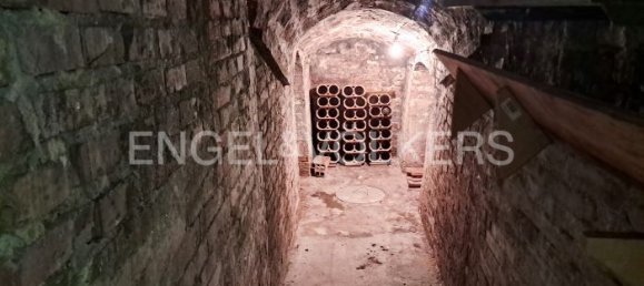 6 bedrooms Villa in Osimo, Italy No. 109321 12