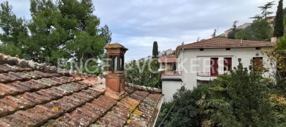 6 bedrooms Villa in Osimo, Italy No. 109321 11