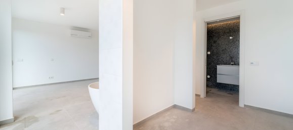 4 bedrooms Penthouse in Lagoa, Portugal No. 128648 11