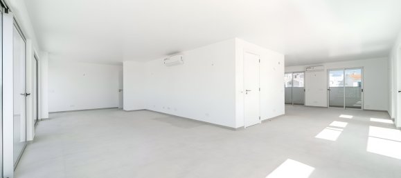 4 bedrooms Penthouse in Lagoa, Portugal No. 128648 7