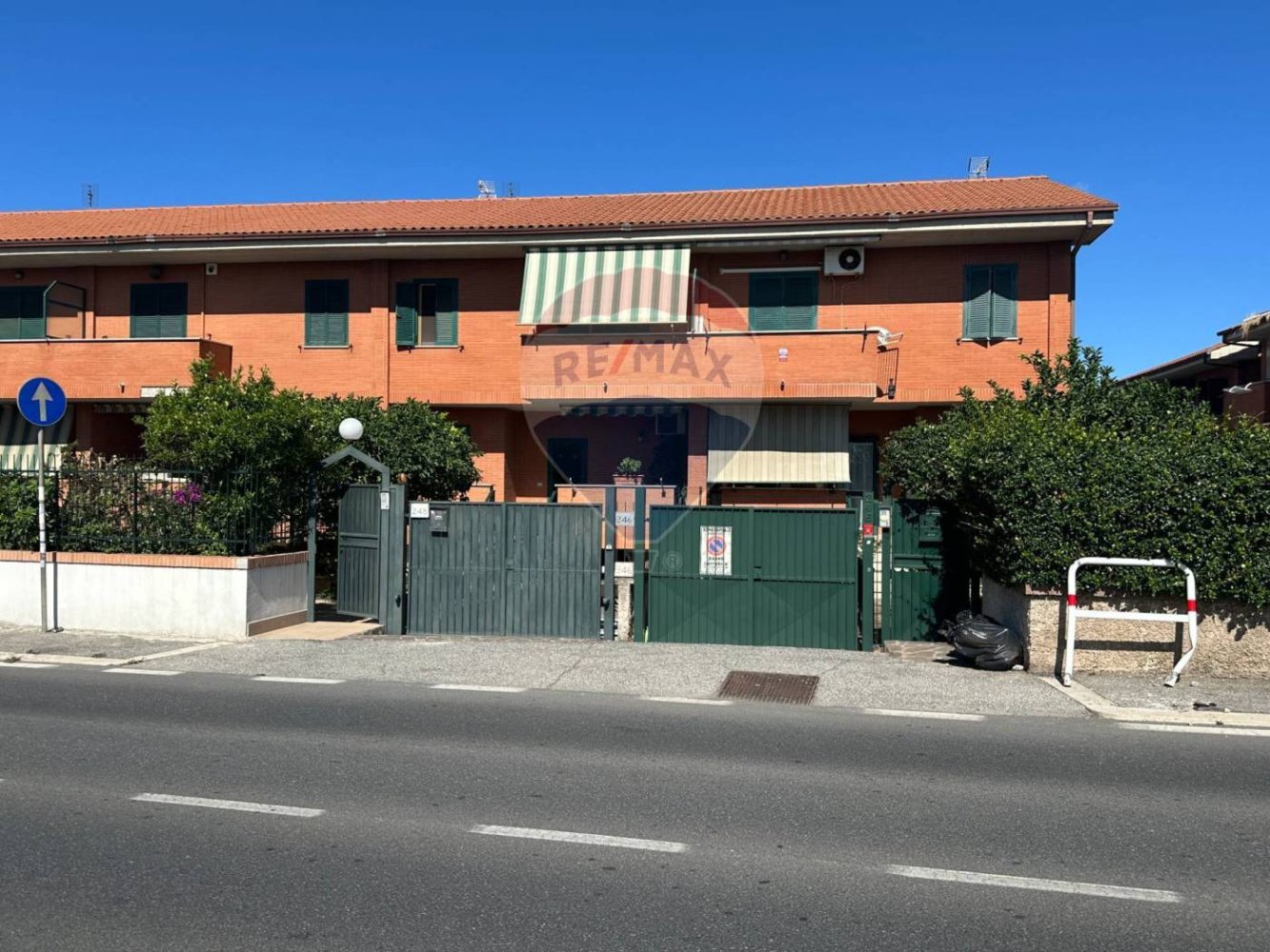 3 Schlafzimmer Haus in Rome, Italy, Nr. 370277