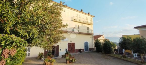 6 rooms Apartment in Cervaro, Italy No. 114704 3